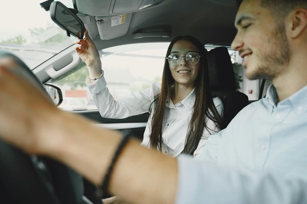 Auto et maison : 10 astuces pour une vie quotidienne apaisée